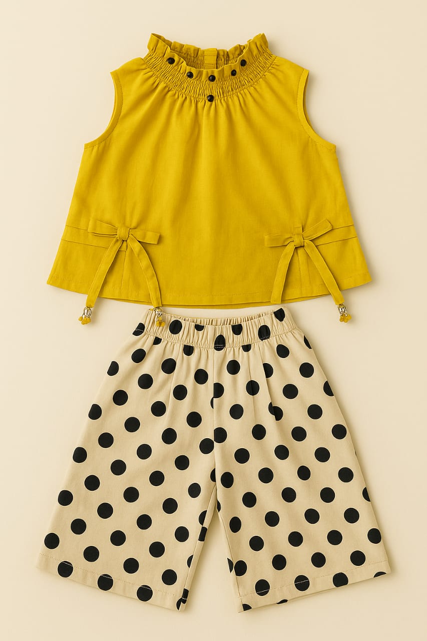 Cute Polka Dot Top & Pants Outfit