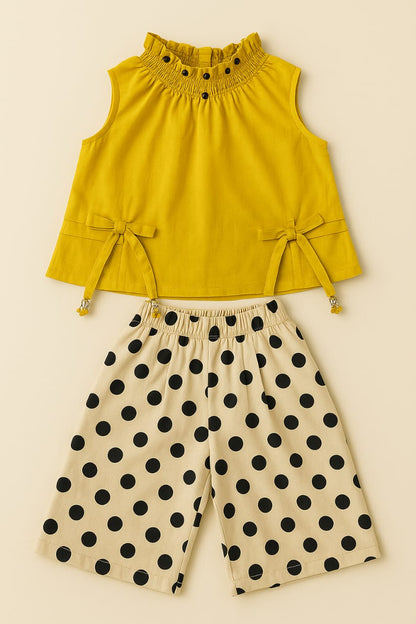Cute Polka Dot Top & Pants Outfit